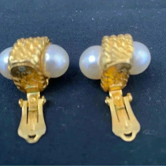 Kenneth Jay Lane KJL Vintage 70's Quality Costume Jewelry Earrings - Picture 3 of 3